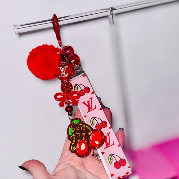 Cherry Purse Charm - Picture 5 of 7